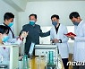 백신·치료제 부족한 北 고육지책 "우황청심환·버드나무잎 권해"