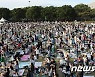야외 공연의 계절이 돌아왔다