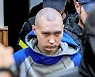 침공 후 첫 법정 선 러시아 군인, '민간인 살해' 인정했다