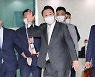 尹 서민금융 3종세트 '안심전환대출·청년소액금융·최저신용자 보증'