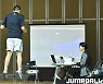 [JB포토] 스파르타 시스템 측정중인 유소년 선수