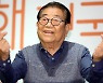 '국민 MC' 송해, 또 입원 치료.."위중한 상태 아냐"