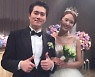 박정아, 결혼 6주년 자축하며 '미남 남편' 공개.. 배우인 줄![리포트:컷]