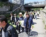 청계천 행진하는 도심제조노동자들