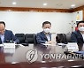 미소 짓는 추경호 경제부총리
