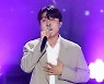 [TEN 포토] 재하 ''애수' 열창'