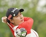 최운정 '날아가는 공 바라보며' [포토]