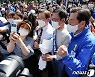 이재명에 매몰된 인천 선거.. 국힘 '때리기'· 민주 '구하기' 전력투구