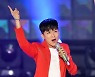 [포토]나태주, 흥겨운 더트롯쇼 무대