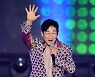 [포토]흥겨운 무대 선보이는 나상도