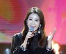 [포토]'앉지요' 열창하는 서지오