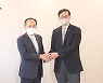 재정·통화 수장 "경제상황 엄중"..이창용 "빅스텝 완전 배제 아냐"