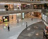봉쇄 직격탄..中, -11% '소비 쇼크'