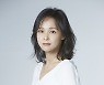 배우 임윤비, 프랑스 사로잡았다..연극 '빛의 제국' 흥행