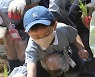 고사리 손으로 모내기