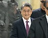 북한군 개입설엔 "동조", 처벌엔 "정치 보복"