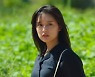 [Reporter's Notebook] Why desire to be 'revered' resonates with many Koreans?
