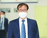 [포토] '한 장관 폭행 혐의' 정진웅 연구위원 재판 출석