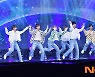 나인아이, 당당한 칼 군무~ [포토엔HD]