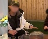 고은아 열애설 터졌다.."훈남 테니스 코치와 카페·술집서 애정 표현"