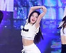 [TD포토] 르세라핌 홍은채 '살짝 보이는 복근'