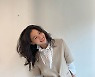 '이동휘♥' 정호연, 전 세계가 반한 미소천사..여전히 사랑스러워