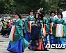 모현례 참석하는 세자빈