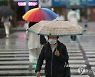 곳곳 소나기·빗방울..수도권·충남 미세먼지 '나쁨'