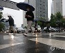 소나기 내리는 아침 출근길