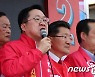 합동유세에서 지지호소하는 이장우 후보