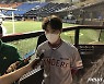 박성한, 멀티히트 3타점 활약 "경험 쌓이며 성장..찬스서 더 즐긴다"