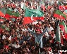 '디폴트 위기' 파키스탄, 비필수 사치품 수입 전면 금지