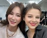 '안정환♥' 이혜원, 20대 모델과 대놓고 미모대결 "무슨 용감함인지"