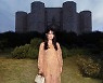 '구찌 코스모고니' 패션쇼..신민아, 엘르 패닝, 다코타 존슨 등 글로벌 셀럽 다수 참석