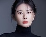 [인플루언서는 멋지다!] 깔끔한 피드 운영으로 한국은 물론 중국팔로워도 사로잡는 영서, "배우 연습생 출신이지만 요즘은 인플루언서의 매력에 빠져있어요~"