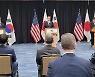 한·미·일 국방장관, 2년 반 만에 새달 대면회담 이뤄질 듯
