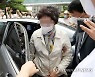 검찰, 尹대통령 장모 납골당 주식횡령 의혹 불기소 처분