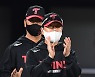 류지현 감독 '위닝시리즈에 물개박수' [MK포토]