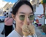 신민아, '♥김우빈'이 찍어 줬나.. 아이스크림 들고 러블리 미소~