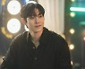 김영대♥이성경, 10년 썸 끝내나..직진 눈빛 ('별똥별')