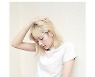 블랙핑크 리사, 개미허리 드러낸 일상룩 "여신이네"
