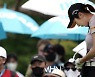 안송이 '선글래스 고쳐쓰고'[포토]
