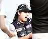 홍정민 '쏟아지는 생애 첫 물세례'[포토]