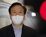 '아빠찬스' 의혹 고발됐는데..자진사퇴 정호영, 경찰 수사는