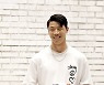 포즈 취하는 황희찬