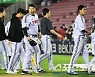 [포토] 김현수 '유난히 아쉬웠어'