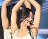 르세라핌 카즈하, 세상을 품는 우아함 [포토엔HD]