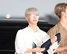 더보이즈 큐 '눈이 멀 것 같은 눈부심'[포토엔HD]