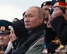 푸틴, 우크라 장악 지역 러 국적 취득 간소화