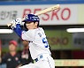 [포토] 김지찬, 추격 불씨 살리는 안타